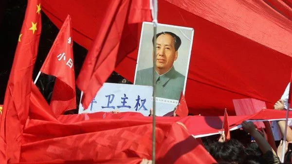 Китай забрани учебниците, насърчаващи "западните ценности"