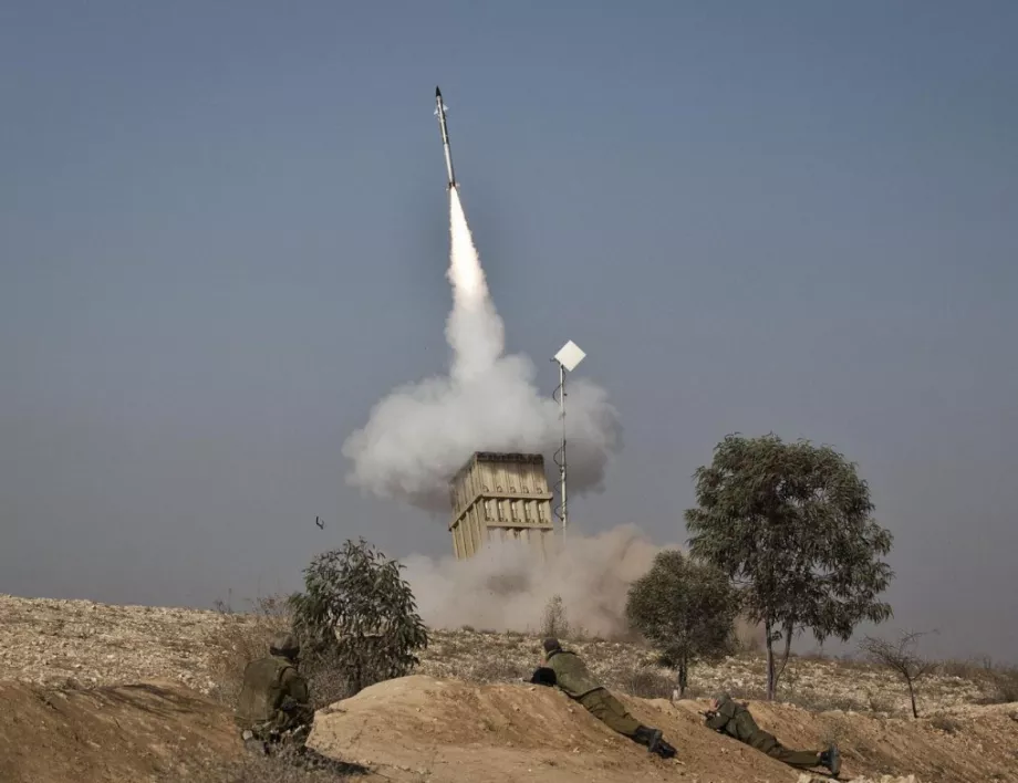 Около 50 ракети са изстреляни към Израел от Ивицата Газа