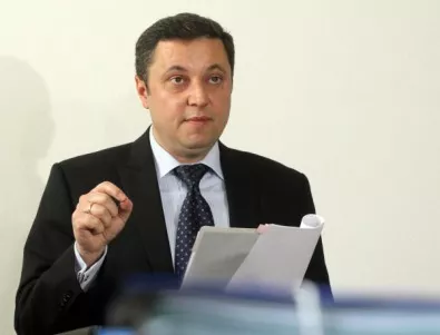 Яне Янев твърди, че има уличаващи документи за съдия Веселина Тенева