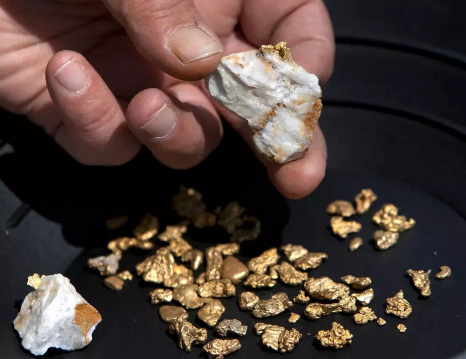 Търсач на съкровища откри най-големия къс самородно злато в Англия 