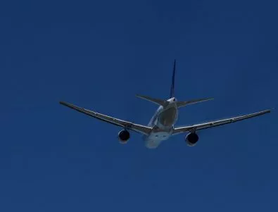 Митов: За да минават руски самолети за Сирия, трябва да бъдат проверяване на българско летище