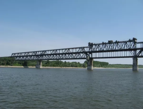 България и Румъния подписват за два нови моста на Дунав