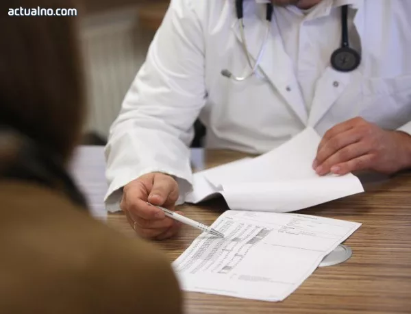 Половината от личните лекари може да останат без работа през юли