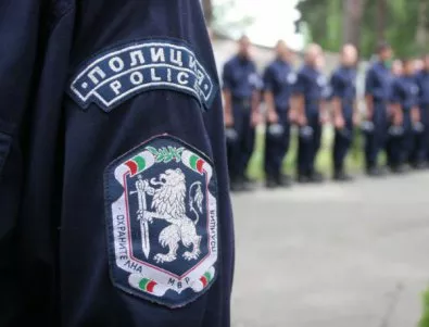 ГЕРБ официално поиска полицаите без униформи да получат парите за тях