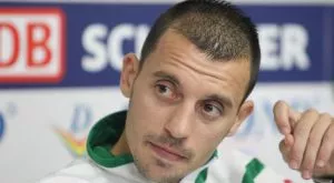 Гвинеец хапе по врата Далаклиев в Южна Корея