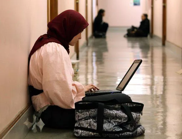 Саудитска Арабия с по-сурови наказания за съпротива в интернет