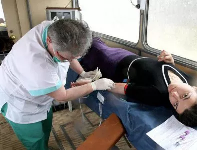 Десетки българи от Босилеград с нова кръводарителска акция във ВМА