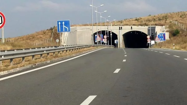 Пътните настилки в страната са сухи