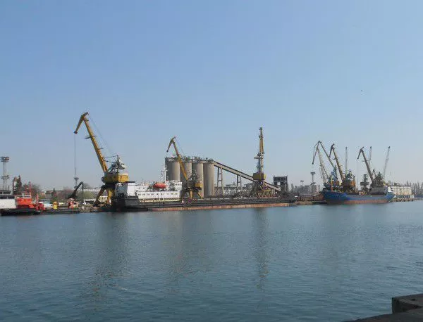 "Плаващите докове" стават част от пристанищната инфраструктура