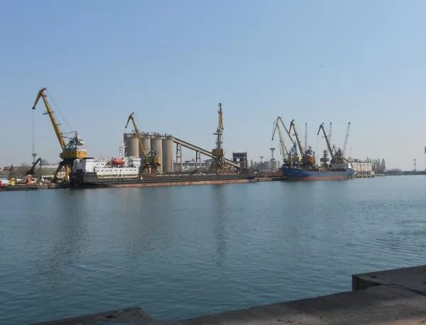 Започна строежът на подхода към Морската гара в Бургас
