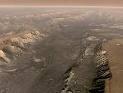 Оферта в САЩ: Подарък за майката - марсиански кратер, кръстен на нея