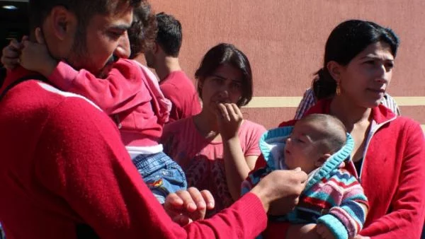 МВнР: Проблемът с бежанците изисква решения на европейско равнище