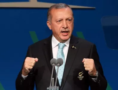 Турските власти скандално спряха дейността на критична медийна група