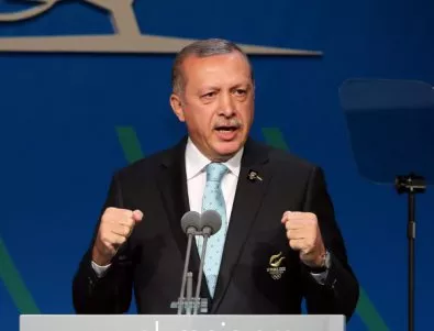 Ердоган: Гюлен финансира кампанията на Клинтън