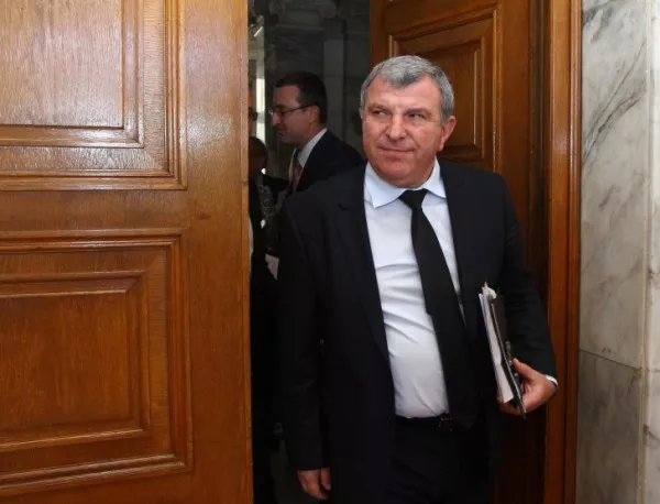 Греков: Служителите на "Напоителни системи" вече трябва да са получили парите си 