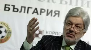 Валентин Михов подозира, че нападението над него е свързано с футбола