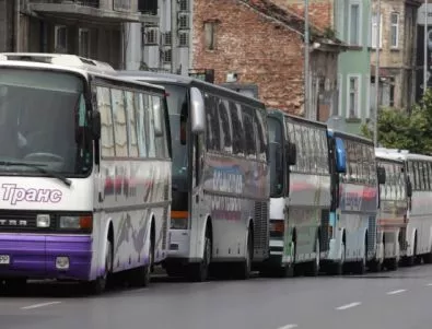 Бракуват старите автобуси и тролеи във Варна