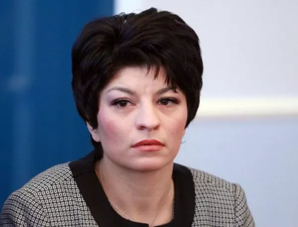 Атанасова: Таня Андреева даваше обществени поръчки на "свои" хора и фирми 