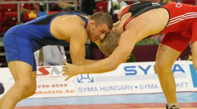 Две титли за българските борци на турнир в Полша