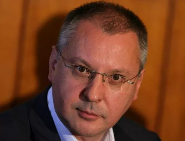Станишев: Трима съдии в КС, които са там заради ГЕРБ, подкрепиха Пеевски