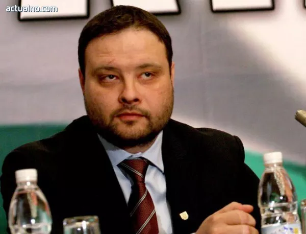 Чуколов: Няма да улесним тези, които водят кампания срещу "Атака"