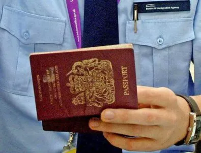 Македонците все по-малко търсят български паспорти