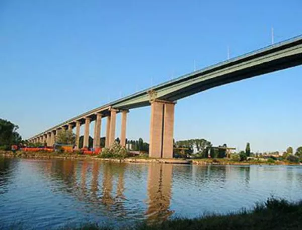 Няма пари за ремонта на Аспаруховия мост във Варна