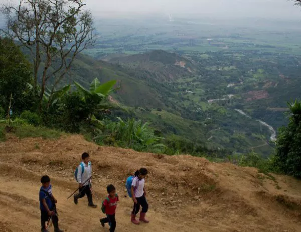Над 300 са вече жертвите на калните свлачища в Колумбия