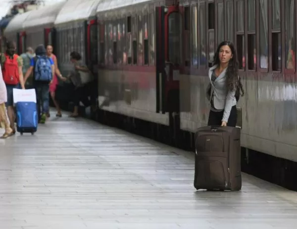 БДЖ предоставя 14 400 допълнителни места във влаковете до 9 май