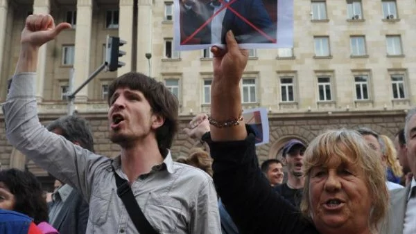Пеевски - основна фигура в "путинизацията" на медиите в Източна Европа