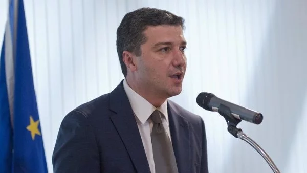 Стойнев: Убеден съм, че няма да платим 1 млрд. евро обезщетение за АЕЦ "Белене"