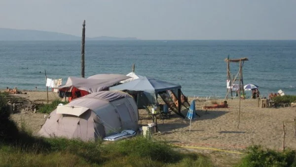 Два смъртни случая на плажове край Царево