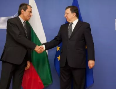 ЕК не сваля икономическото наблюдение върху България