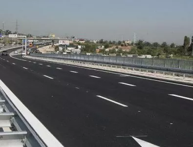 Частично пускат движението на кръстовището на Софийския околовръстен път