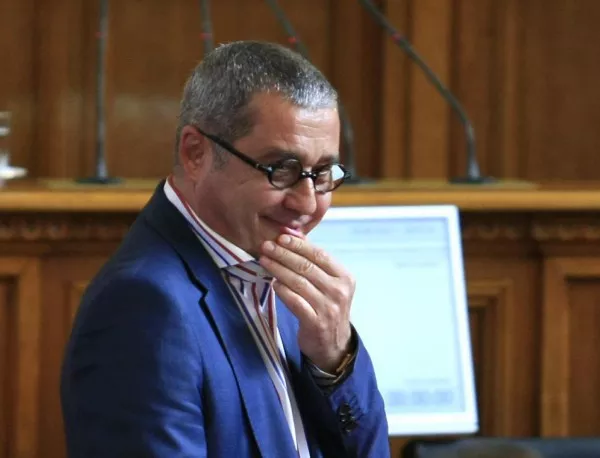 Йордан Цонев действа с промени в закона за офшорките и за бързите кредити