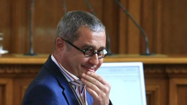 Йордан Цонев: Пеевски не е обвиняем за КТБ, защото няма кредити, които да не е върнал