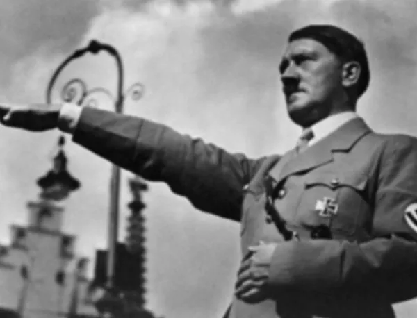 Хитлер нападнал СССР поради Паркинсон