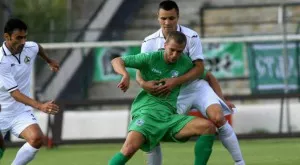 Берое си връща изненадващ футболист