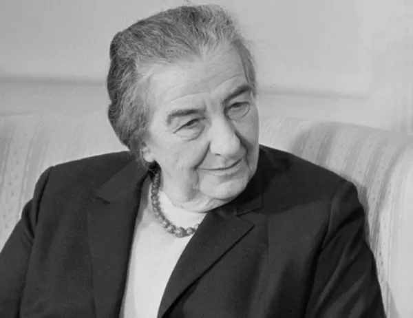Голда Меир става първата жена министър-председател на Израел