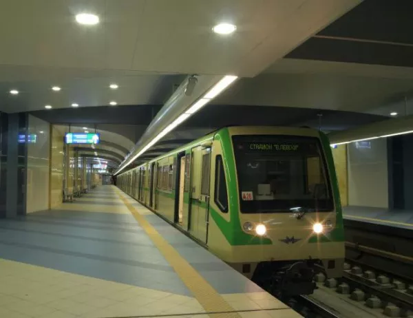 Блокирала спирачка е причинила проблема в софийското метро