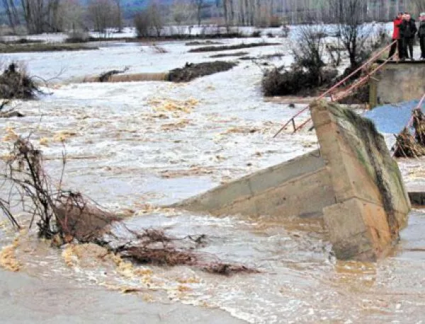Наводнения в Гърция и Албания