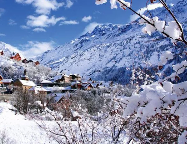 Най-високо ниво на лавинна опасност в Алпите, хиляди блокирани в планината
