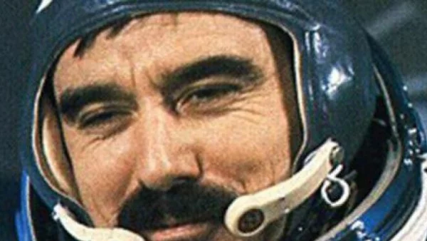 Ловеч ще отдаде уважение на един голям български космонавт