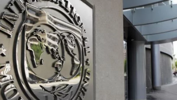 МВФ отпусна 1,4 млрд. долара на Украйна