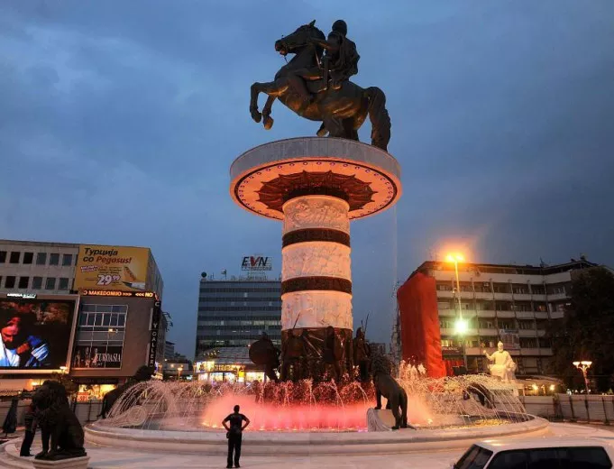 Македония: Гърция да не измисля заплахи, а да уважава законите