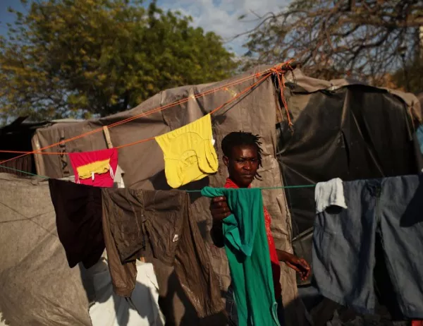 САЩ спира "благотворителния прием" на имигранти от Хаити