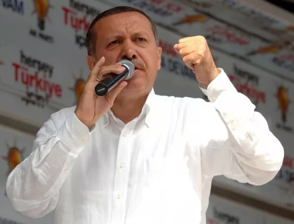 Приключва предизборната кампания за президент на Турция
