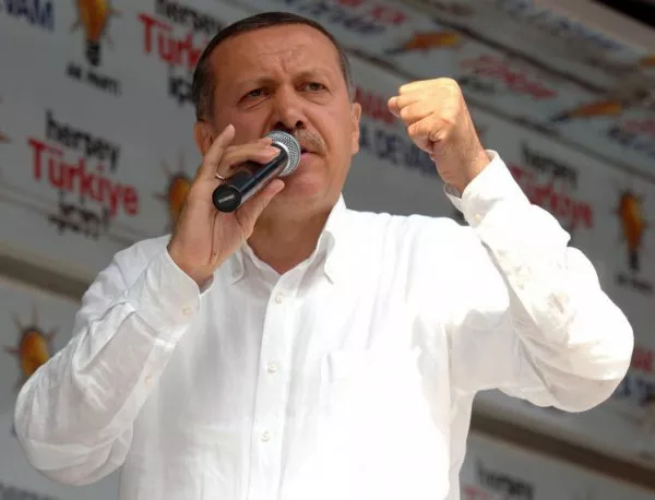 Ердоган се извини на турците, че не е разкрил превратаджиите по-рано