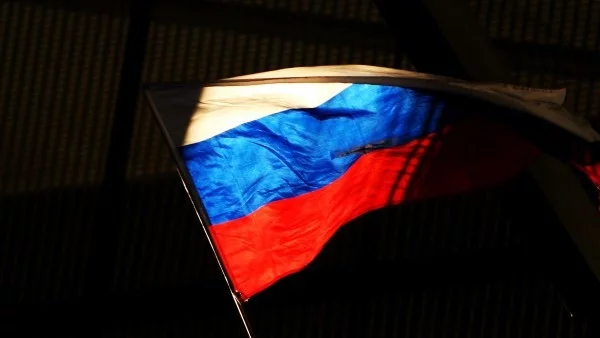 Мъж държи заложници в клон на руска банка, иска 25 млн. рубли