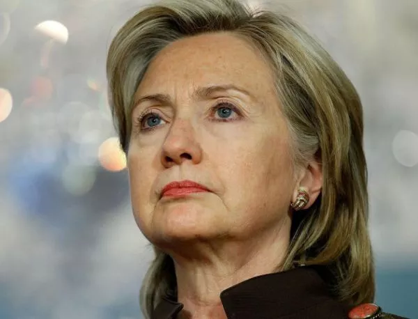 Обвиниха Хилъри Клинтън, че е взела подкуп от Русия 
